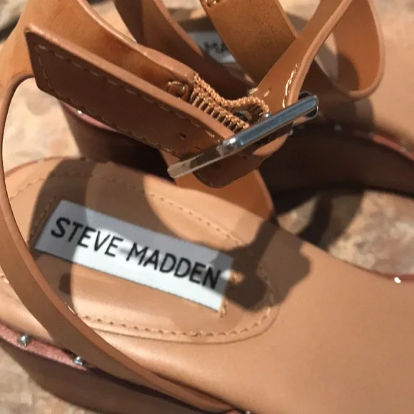 Steve Madden bling women’s sandal - Picture 9 of 10
